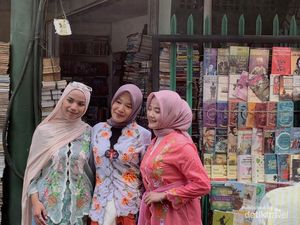 Jalan Pagi Berkebaya, Keliling Kota Sambil Belajar Sejarah
