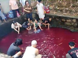 Misteri Air Kolam Merah Gunung Sindur