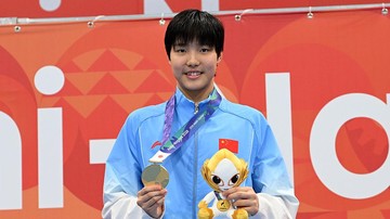 Perenang 13 Tahun Ini Raih Emas dan Pecahkan Rekor Asian Games