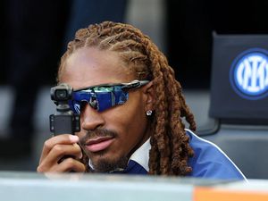 Dear Inter, Kapan Djed Spence Main?