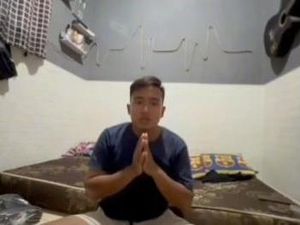 Janji Pelaku Pelecehan Konten Boneka di Jalan Tunjungan Saat Minta Maaf