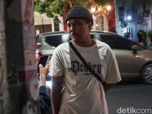 Klarifikasi Pemilik Kucing Berkostum-Open Donasi di Jalan Tunjungan