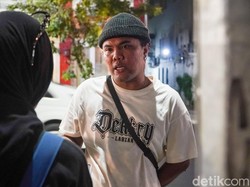 Kucing Berkostum di Surabaya Terlihat Lemas, Pemilik Bantah Beri Obat Tidur