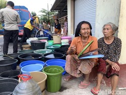 Warga Lingkar Bendungan Meninting Dilanda Kekeringan 3 Bulan