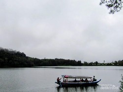 Kadang yang Dibutuhkan Hanya Danau dan Udara Dingin, Seperti di Situ Patenggang