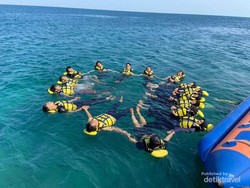 Snorkeling Bareng Teman Baru di Gili Ketapang, Pengalaman yang Sulit Dilupakan