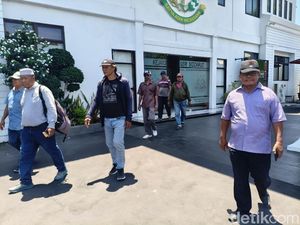 Audiensi Kasus Tanah Kas Desa Jadi Kos di Sidoarjo Buntu