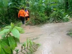 Banjir Bandang Terjang 4 Desa di Tanggamus Lampung