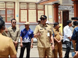 Bupati Karangasem Gus Par Cek Progres Revitalisasi Sekolah di Rendang