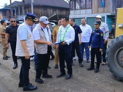 Herman Deru Tinjau Jalan Penghubung Pagar Alam-Empat Lawang, Janji Perbaiki