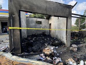 Terungkap Penyebab Kios Sol Sepatu-Canang Terbakar di Denpasar, Rugi Rp 110 Juta