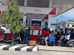 Sopir Truk Bacok Petugas SPBU Mamuju Diduga Dipicu Antrean BBM