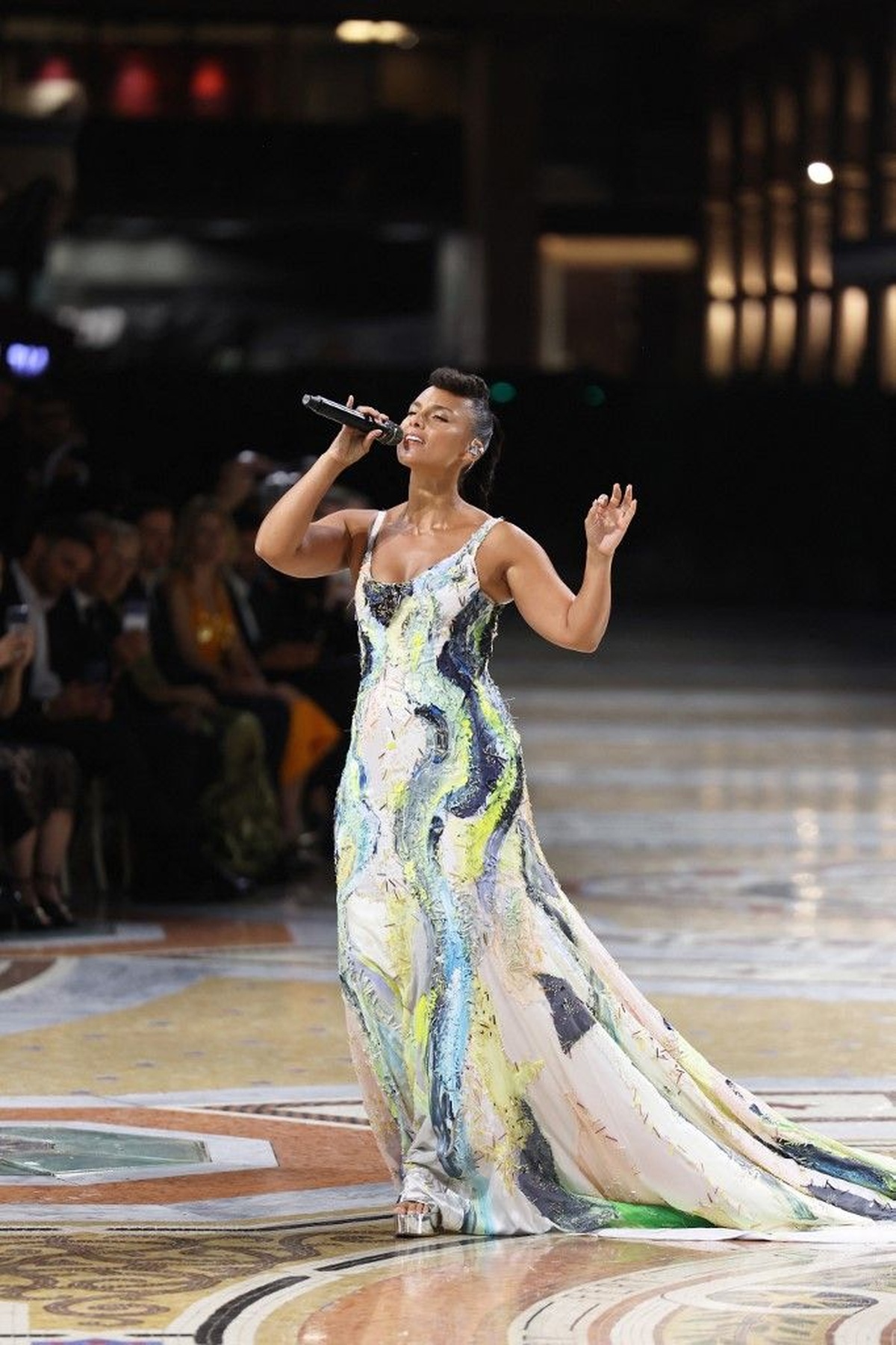 Pesona Artistik Alicia Keys di Panggung Vogue World