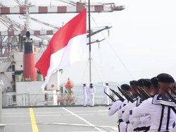 Video: Momen Merah Putih Gantikan Bendera Italia di KRI Sriwijaya-100