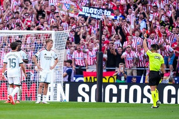 Dean Huijsen Penerus Sergio Ramos.... soal Kartu Merah