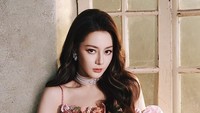Pesona Anggun Dilraba Dilmurat Bergaun Pink Karya Desainer Indonesia