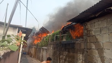 Gudang di Tangerang Terbakar, Luas Area Capai 1.000 Meter Persegi
