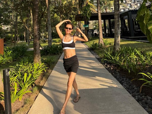 Hyoyeon SNSD Skibidi di Bali