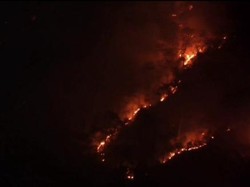 275 Ha Lahan di Kaki Gunung Klabat Terbakar, Api Belum Padam