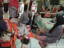 Korban Keracunan MBG di Batang Terus Bertambah, RSUD Kalisari Penuh!