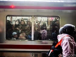 Penumpang KRL Tembus 1,1 Juta Orang Per Hari