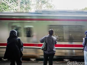 KAI Usul Impor 23 Trainset KRL Bekas dari Jepang untuk Jabodetabek
