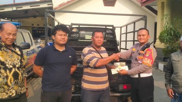 Pikap Warga Bekasi Digondol Maling Lalu Ditinggal di Pinggir Jalan Karawang