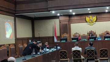 Hilman Latief Akui Terima SAR 16 Ribu-Ribuan Dolar AS dari Terdakwa Kasus Haji