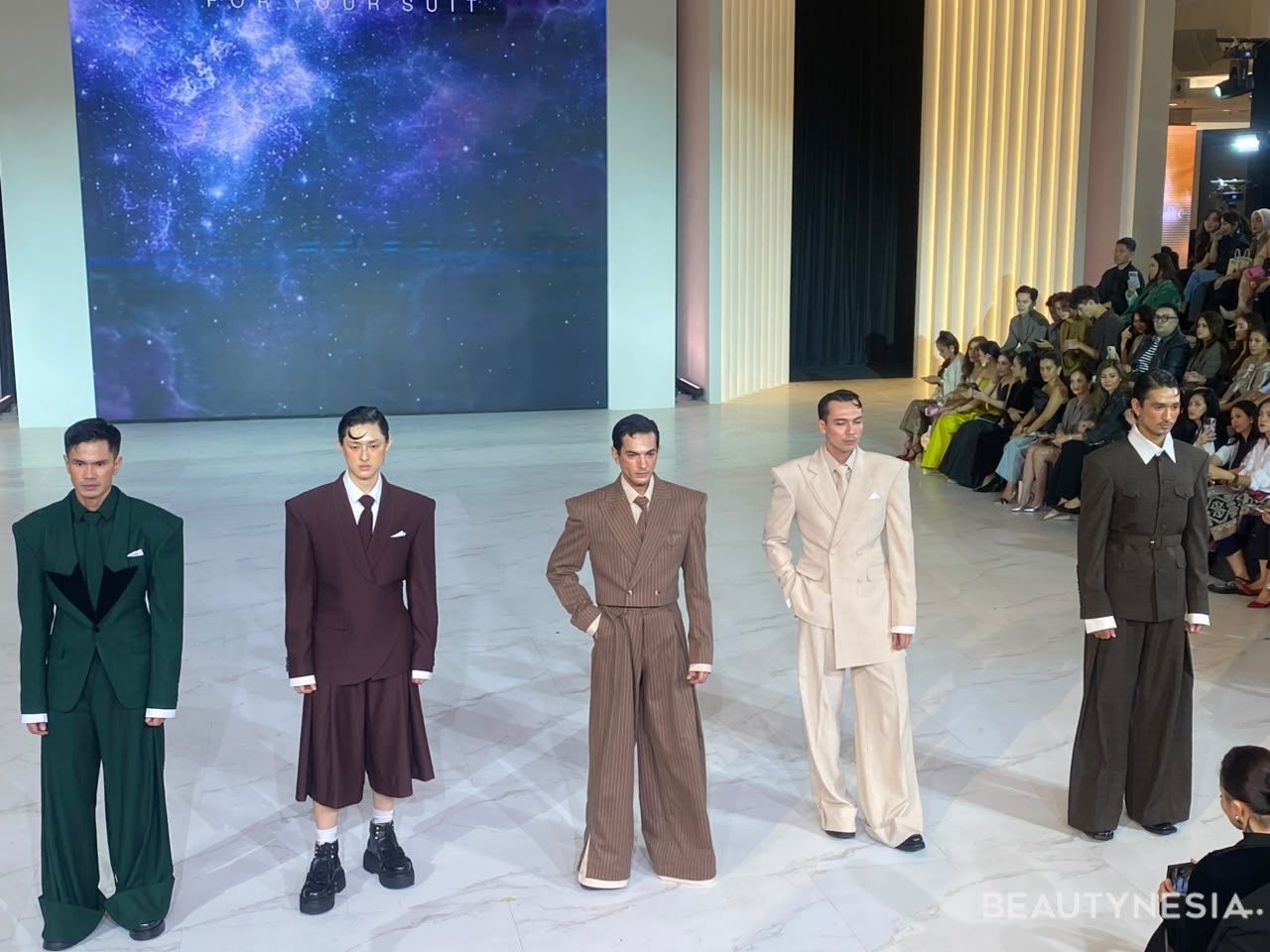 Dikha Sigit Eksplorasi Karakter Avant-garde Power Suit