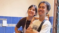 Ungkapan Syukur Sarah Diorita 17 Tahun Nikah dengan Eross Candra