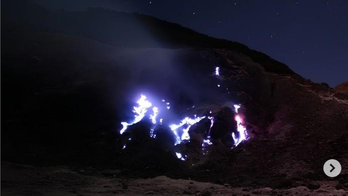 Fenomena Blue Fire Papandayan Menurut Badan Geologi