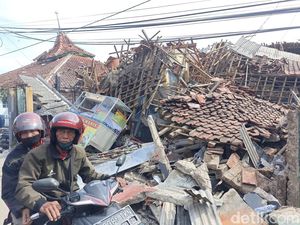 Keteguhan Ina Nuryanah Hadapi Dua Gempa Dahsyat di Cianjur
