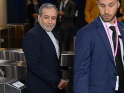 Iran Beri Syarat Ini ke AS untuk Buka Selat Hormuz