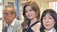 Pesona Yeji ITZY Kena Angin Jakarta, Hadiri Pembukaan Butik Roger Vivier