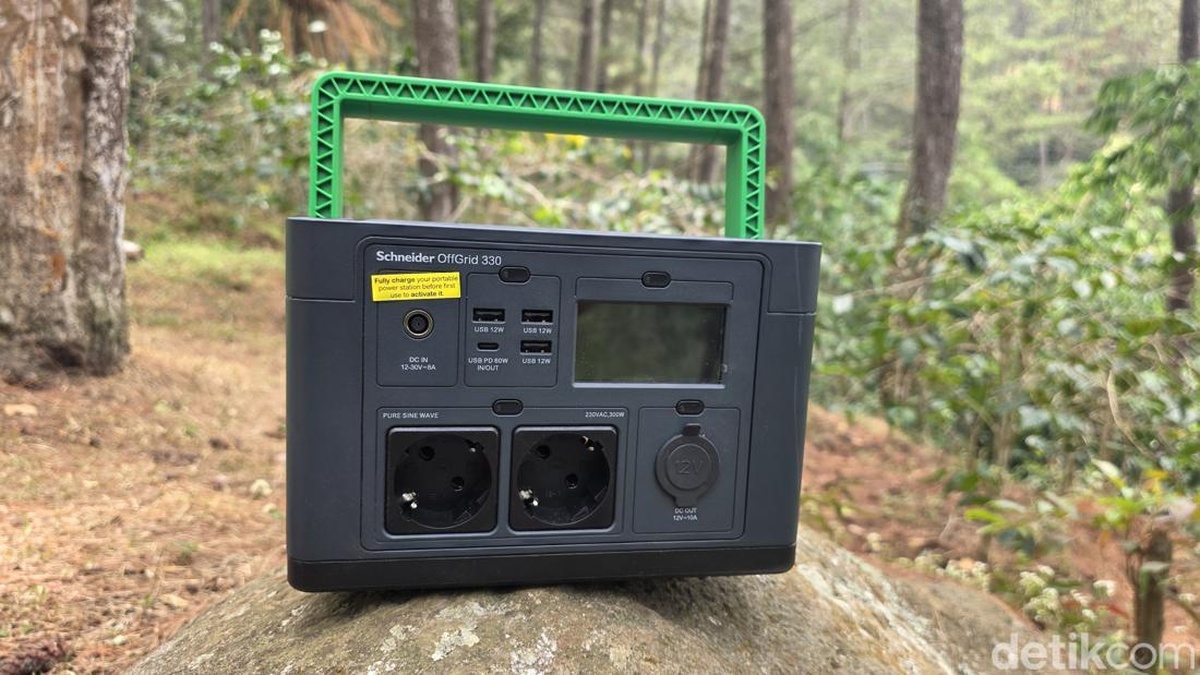 Uji Tangguh Schneider OffGrid PPS330 Saat Berkemah
