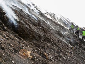 TPS Plosojenar Pati Terbakar Diduga akibat Pembakaran Slamper Tebu