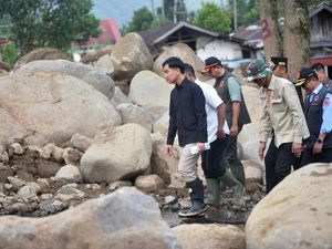 Video: Wanti-wanti Gibran ke Pemda Usai Tinjau Lokasi Banjir Solok