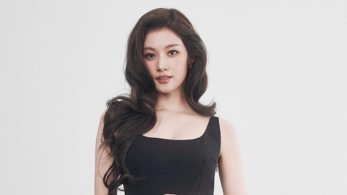Adu Pesona Sana TWICE, Jaehyun NCT, dan Lee Do Hyun di Panggung Prada