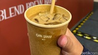 Rela Antre 1 Jam, Demi Cicip Caramel Latte dari Gigi Susu di Foodphoria!
