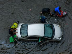 Kondisi WNI di Bangkok Saat Darurat Banjir, Ada yang Sempat Terjebak di Hotel