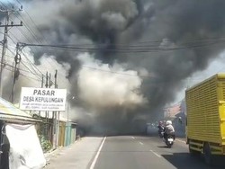 Ludes! Kebakaran Pasar Kepulungan Pasuruan Hanguskan 300 Kios dan Lapak
