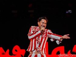 Effort King Nassar Tampil Pakai Baju Unik nan Menghibur Demi Kamu