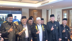 Pengurus Baru Partai Ummat: Ketum Ansufri Sambo, Ketua Harian Heikal Safar