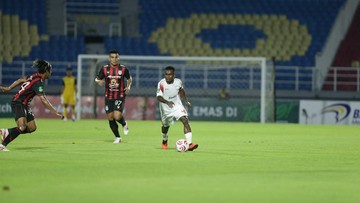 Hasil Championship: Persipura Tahan Imbang Persis Solo 1-1