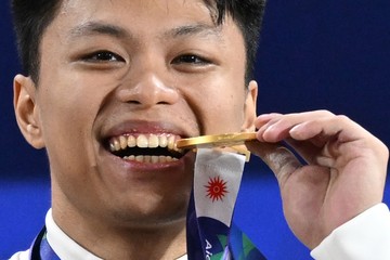 Rahmat Erwin Abdullah di Negeri Sakura: Dua Ajang, Dua Medali