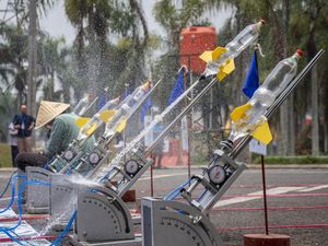 Roket Air Meluncur, Pelajar Jawa Barat Adu Kreativitas