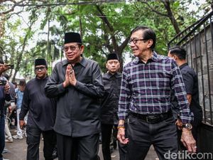 Sejumlah Tokoh Beri Penghormatan Terakhir untuk Guruh Soekarnoputra