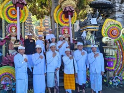 Sekjen Kemenbud Hadiri Upacara Tawur Agung Manca Wali Krama di Bali