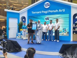 Frisian Flag Cetak Rekor MURI untuk Penyajian Sarapan Terbanyak untuk Istri
