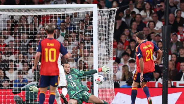Soccer Football - Nations League - Group A3 - England v Spain - Wembley Stadium, London, Britain - September 26, 2026 Spain's Mikel Oyarzabal scores their third goal REUTERS/David Klein